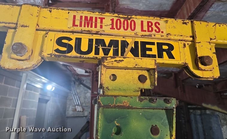 image for item EK6268 Sumner Z100 material lift