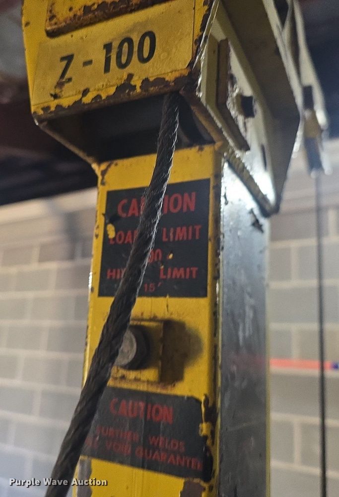 image for item EK6268 Sumner Z100 material lift