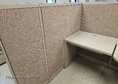 image for item EK6275 (8) cubicles