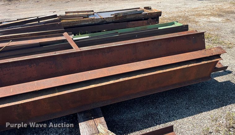 image for item EK8624 Approximately 15 steel I-beams