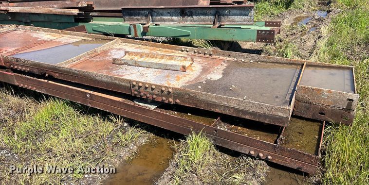 image for item EK8624 Approximately 15 steel I-beams