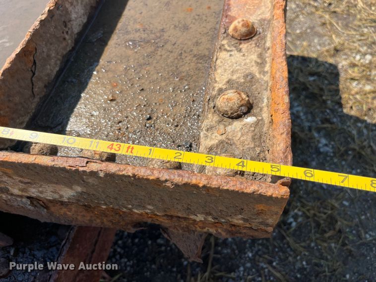 image for item EK8624 Approximately 15 steel I-beams