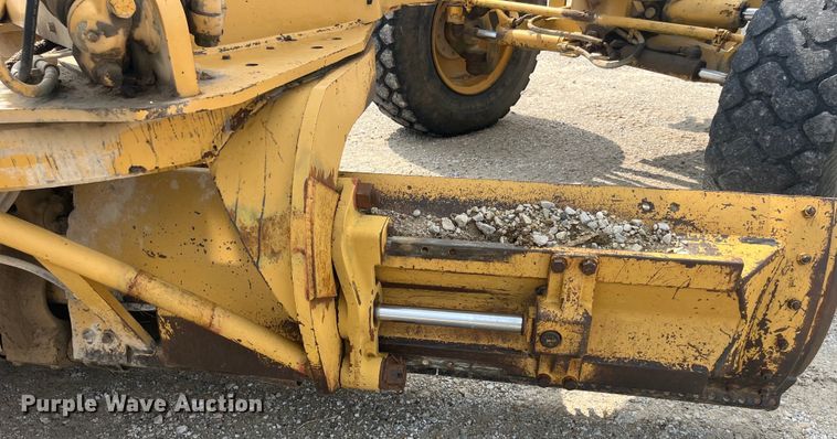 image for item EK8859 1997 Caterpillar  140H VHP motor grader