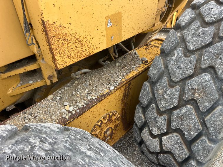 image for item EK8859 1997 Caterpillar  140H VHP motor grader