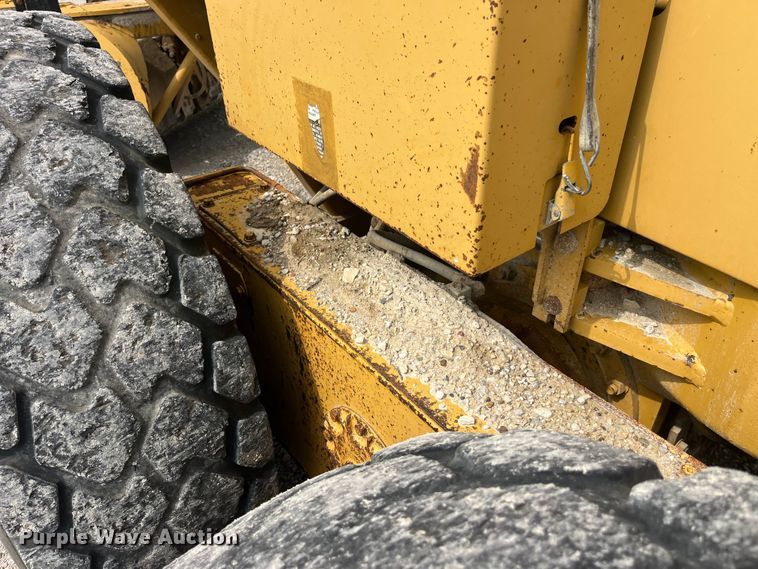 image for item EK8859 1997 Caterpillar  140H VHP motor grader