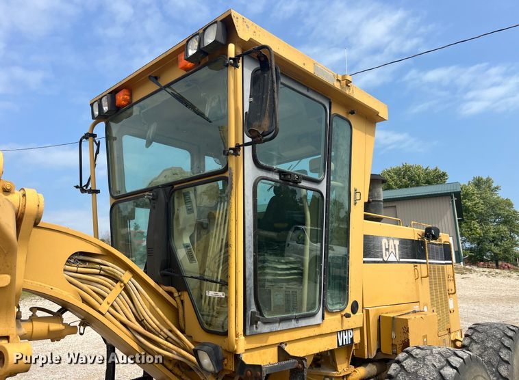 image for item EK8859 1997 Caterpillar  140H VHP motor grader