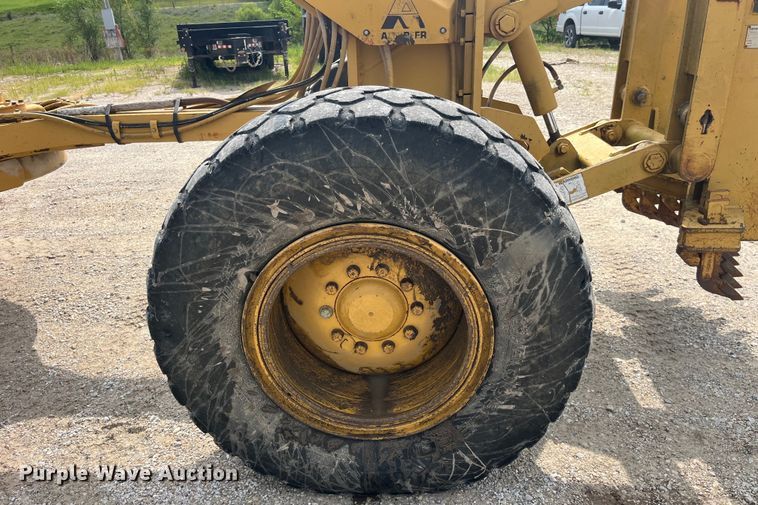 image for item EK8859 1997 Caterpillar  140H VHP motor grader