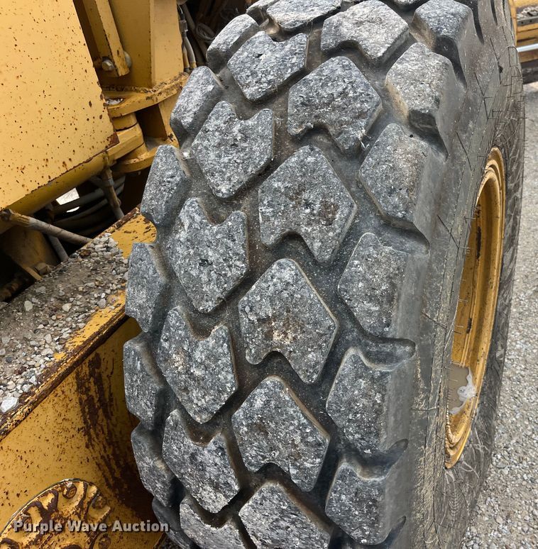 image for item EK8859 1997 Caterpillar  140H VHP motor grader