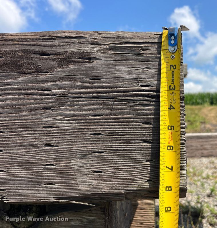 image for item EK8908 Approximately 10 bridge planks 