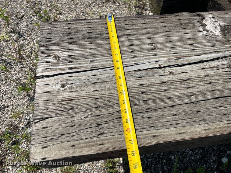 image for item EK8908 Approximately 10 bridge planks 
