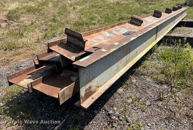 image for item EK8911 Approximately 7 steel I-beams