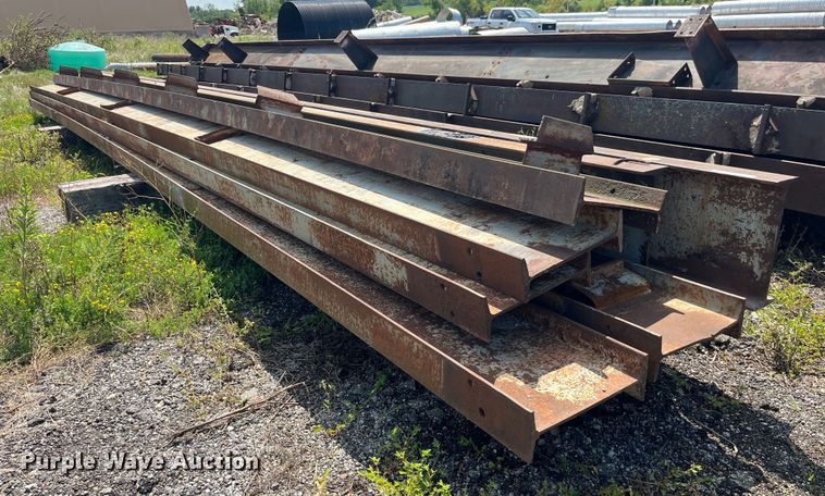 image for item EK8911 Approximately 7 steel I-beams