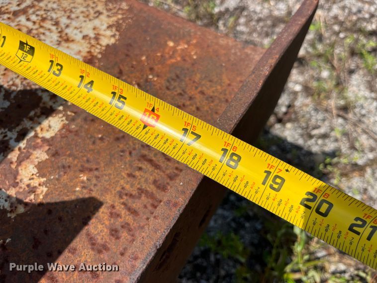 image for item EK8911 Approximately 7 steel I-beams