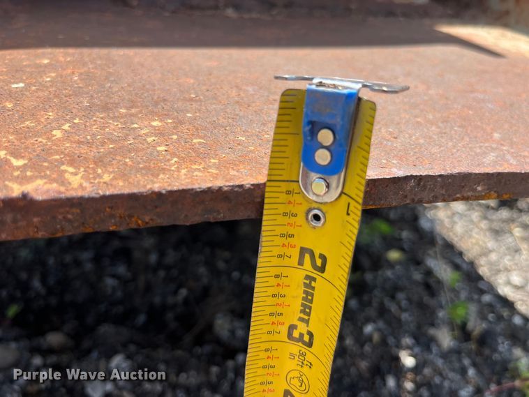 image for item EK8911 Approximately 7 steel I-beams