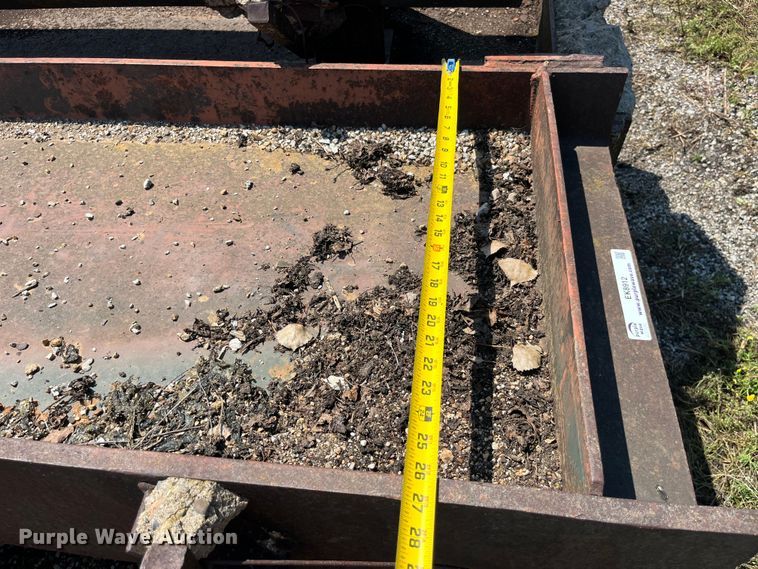 image for item EK8912  Approximately 4 steel I-beams