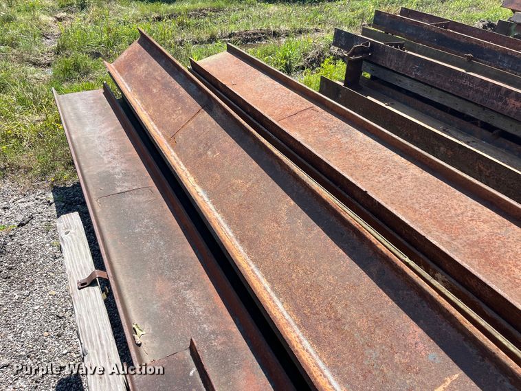 image for item EK8913 Approximately 16 steel I-beams