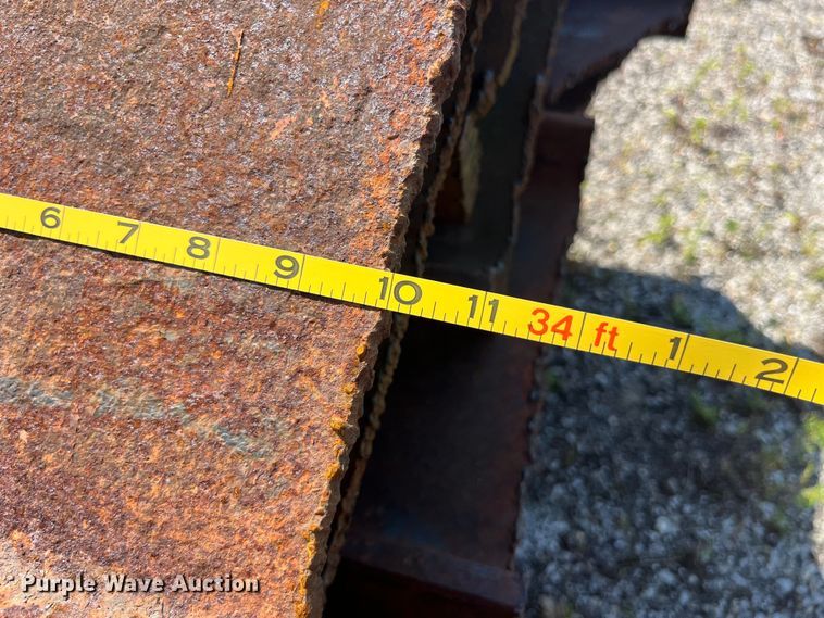 image for item EK8913 Approximately 16 steel I-beams