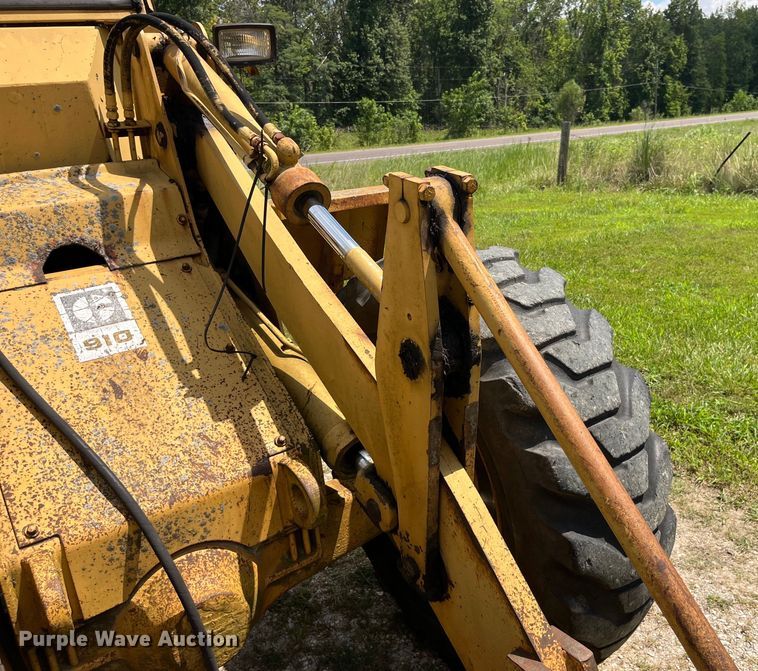 image for item EK8915 1980 Caterpillar  910 wheel loader