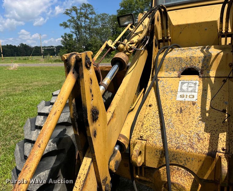 image for item EK8915 1980 Caterpillar  910 wheel loader