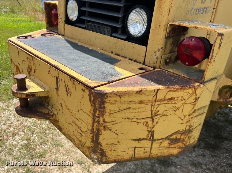 image for item EK8915 1980 Caterpillar  910 wheel loader