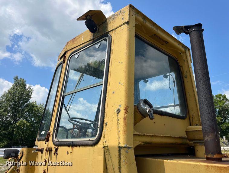 image for item EK8915 1980 Caterpillar  910 wheel loader