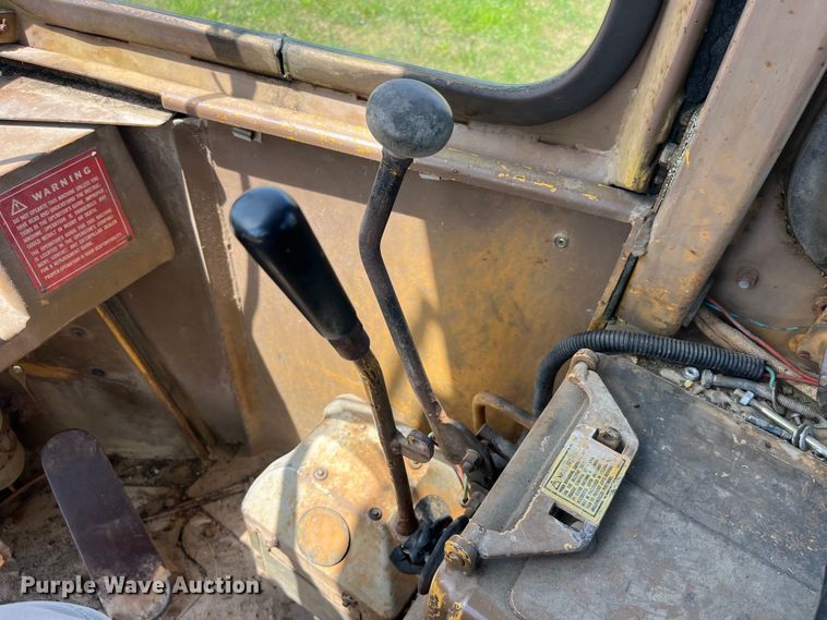 image for item EK8915 1980 Caterpillar  910 wheel loader