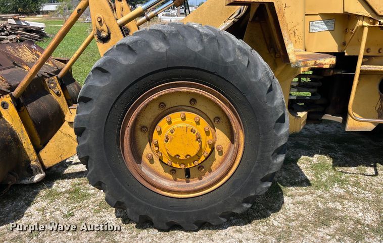 image for item EK8915 1980 Caterpillar  910 wheel loader