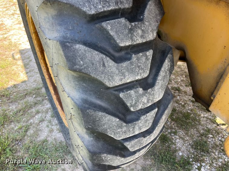 image for item EK8915 1980 Caterpillar  910 wheel loader