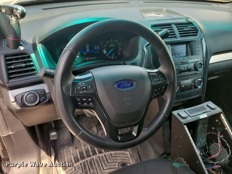 image for item KA9976 2016 Ford Explorer Police Interceptor SUV