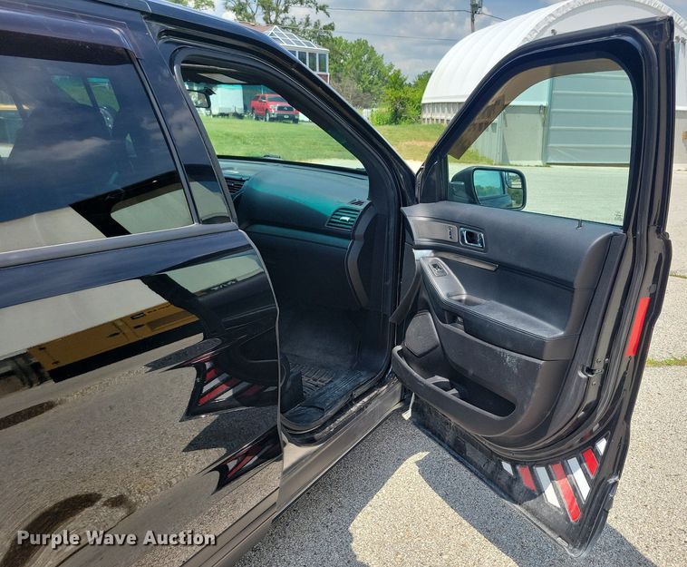 image for item KA9976 2016 Ford Explorer Police Interceptor SUV