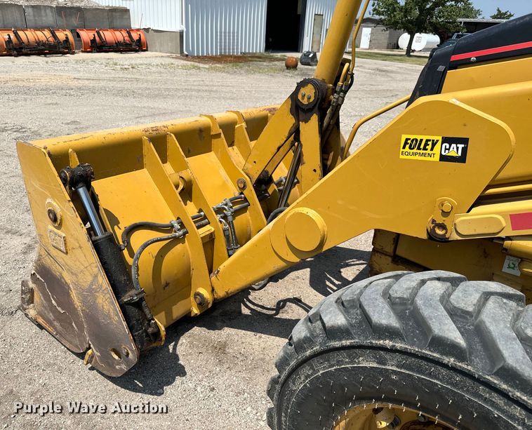 image for item LF9874 2001 Caterpillar  420D backhoe
