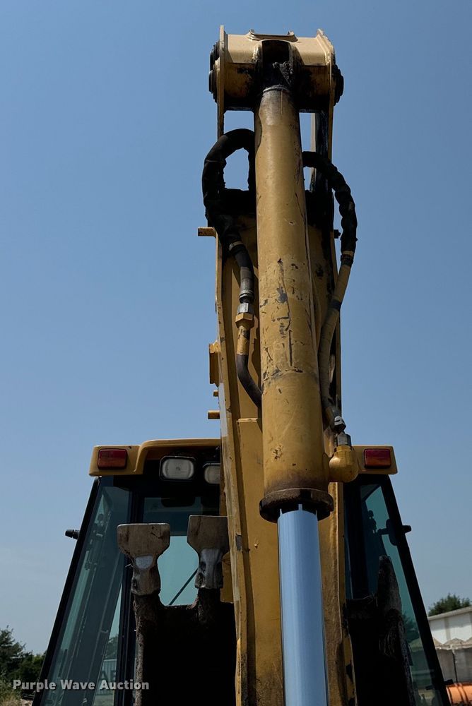 image for item LF9874 2001 Caterpillar  420D backhoe