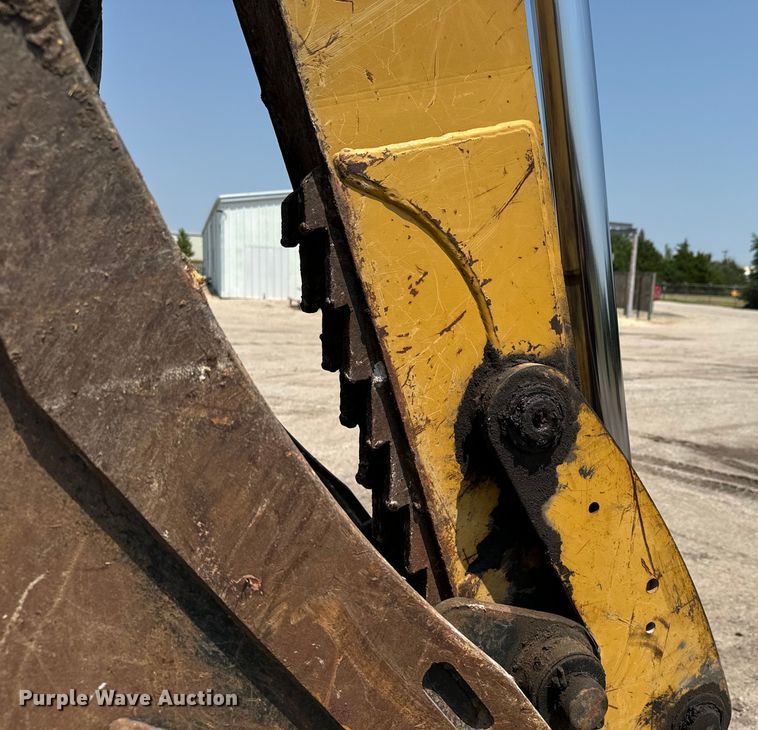 image for item LF9874 2001 Caterpillar  420D backhoe