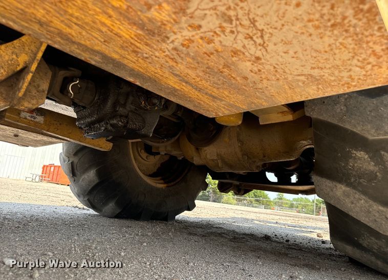 image for item LF9874 2001 Caterpillar  420D backhoe