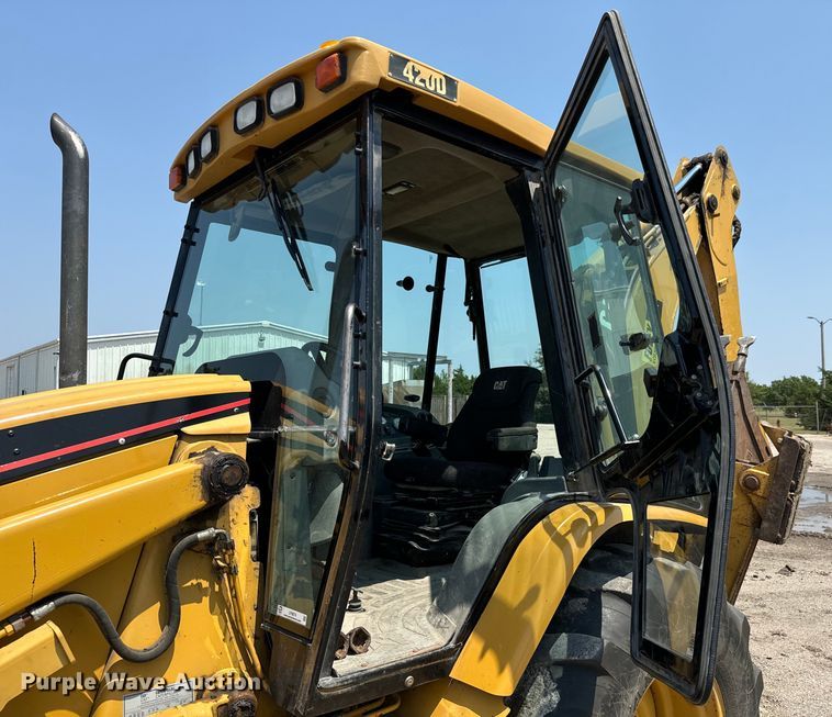 image for item LF9874 2001 Caterpillar  420D backhoe