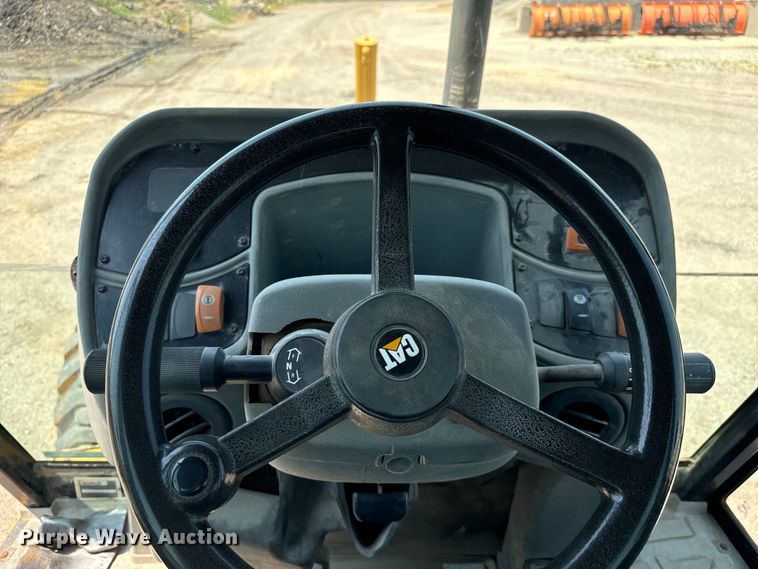 image for item LF9874 2001 Caterpillar  420D backhoe