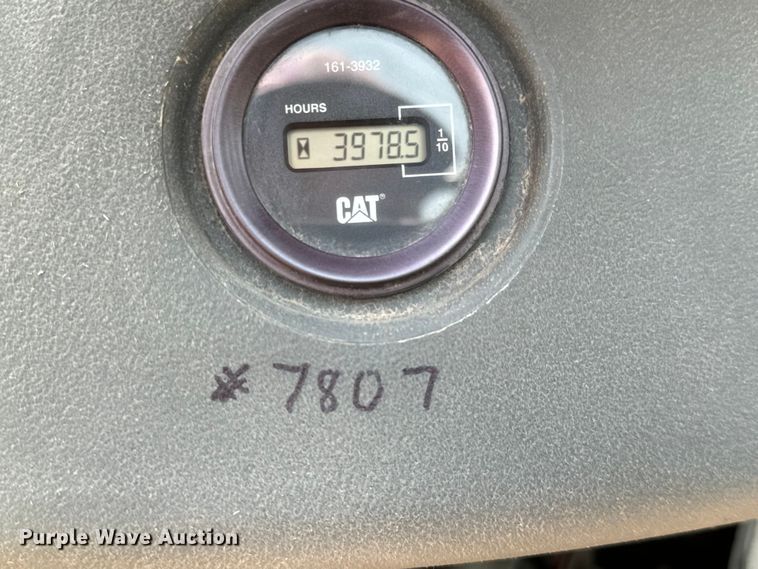 image for item LF9874 2001 Caterpillar  420D backhoe