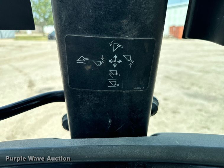 image for item LF9874 2001 Caterpillar  420D backhoe