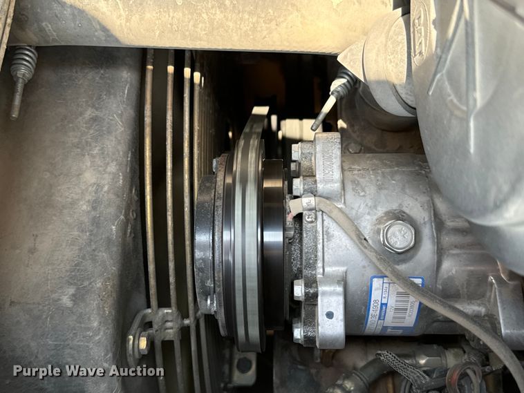 image for item LF9874 2001 Caterpillar  420D backhoe