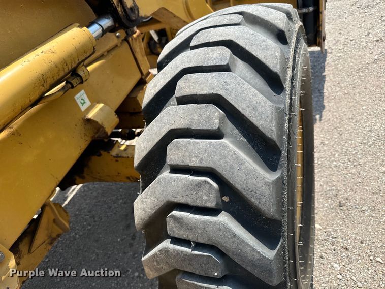 image for item LF9874 2001 Caterpillar  420D backhoe