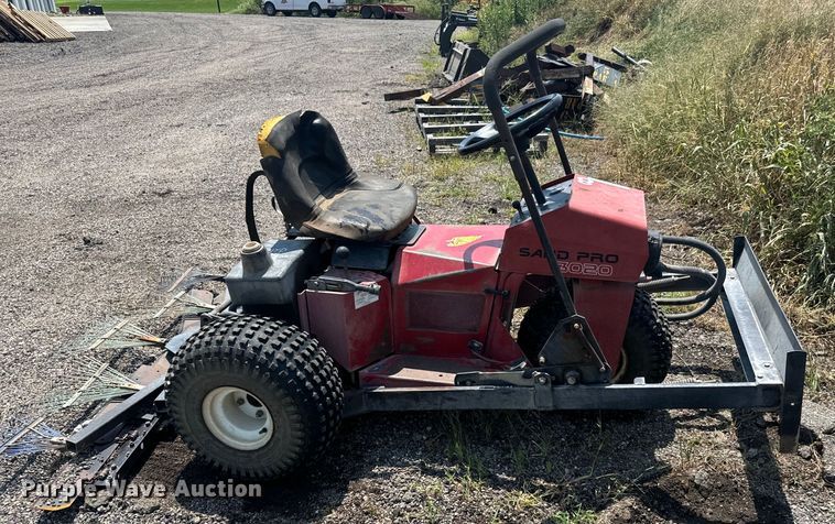 image for item LF9876 Toro Sand Pro 3020 bunker rake
