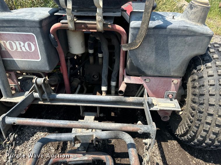 image for item LF9876 Toro Sand Pro 3020 bunker rake