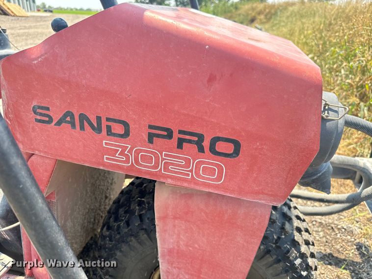 image for item LF9876 Toro Sand Pro 3020 bunker rake