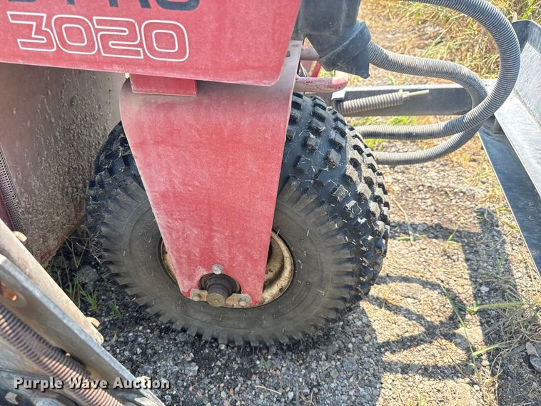 image for item LF9876 Toro Sand Pro 3020 bunker rake