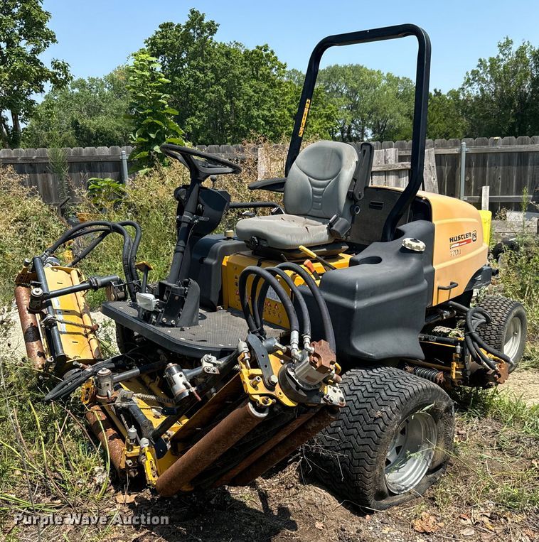 image for item LF9877 2011 Hustler  7700 reel mower