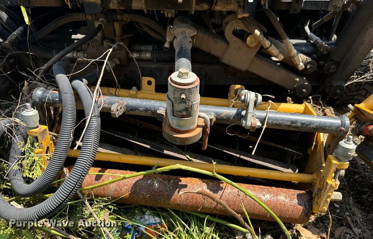 image for item LF9877 2011 Hustler  7700 reel mower