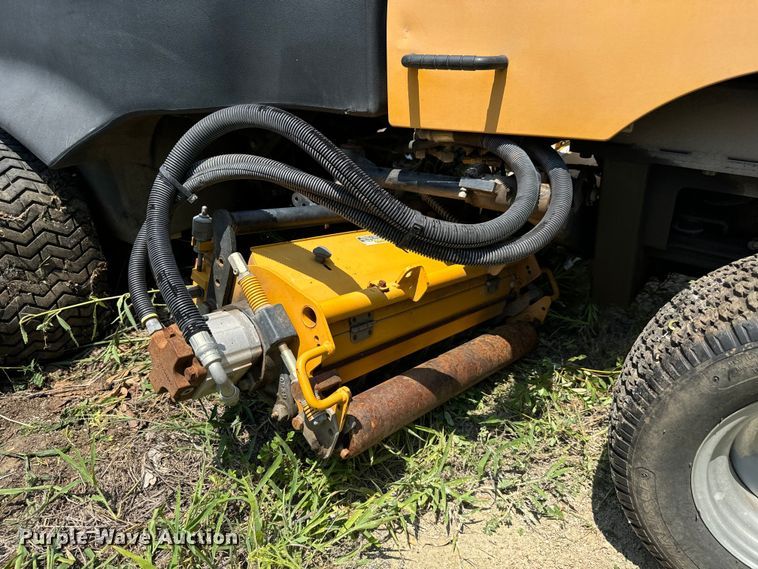 image for item LF9877 2011 Hustler  7700 reel mower