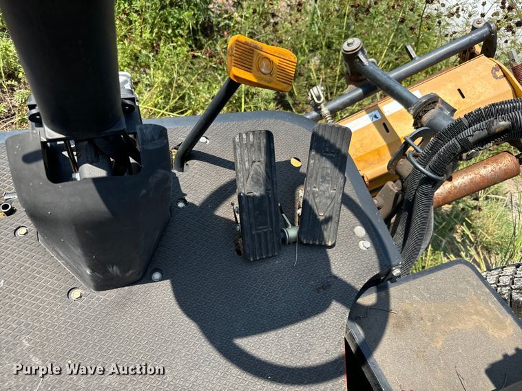 image for item LF9877 2011 Hustler  7700 reel mower