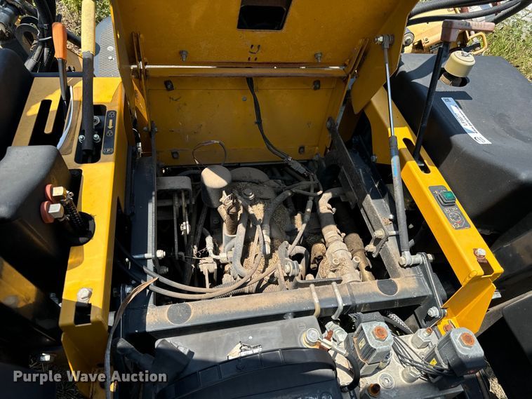 image for item LF9877 2011 Hustler  7700 reel mower