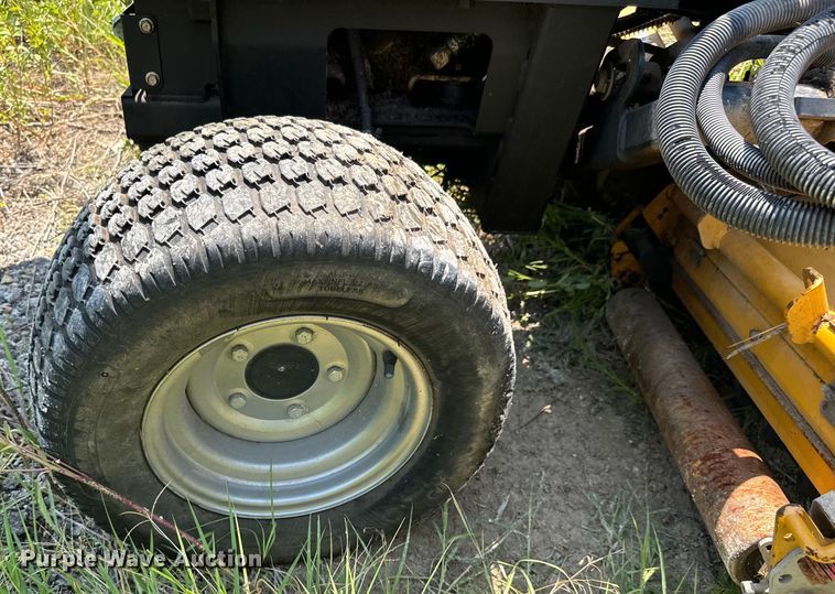 image for item LF9877 2011 Hustler  7700 reel mower